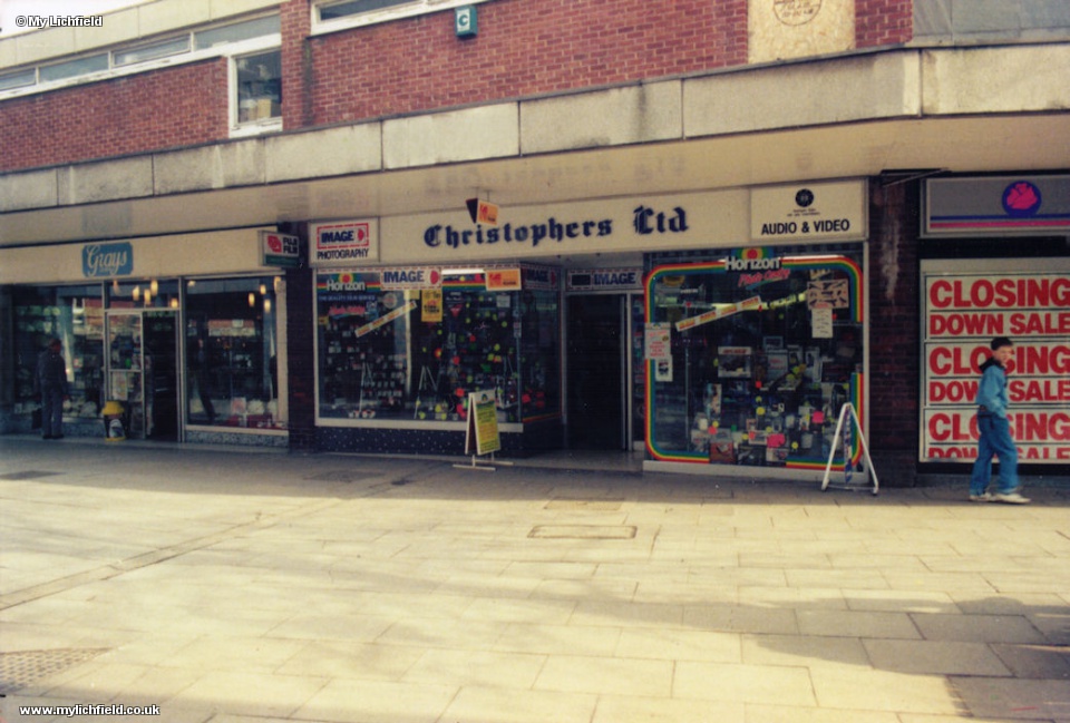 5 Lichfield 1990's Style