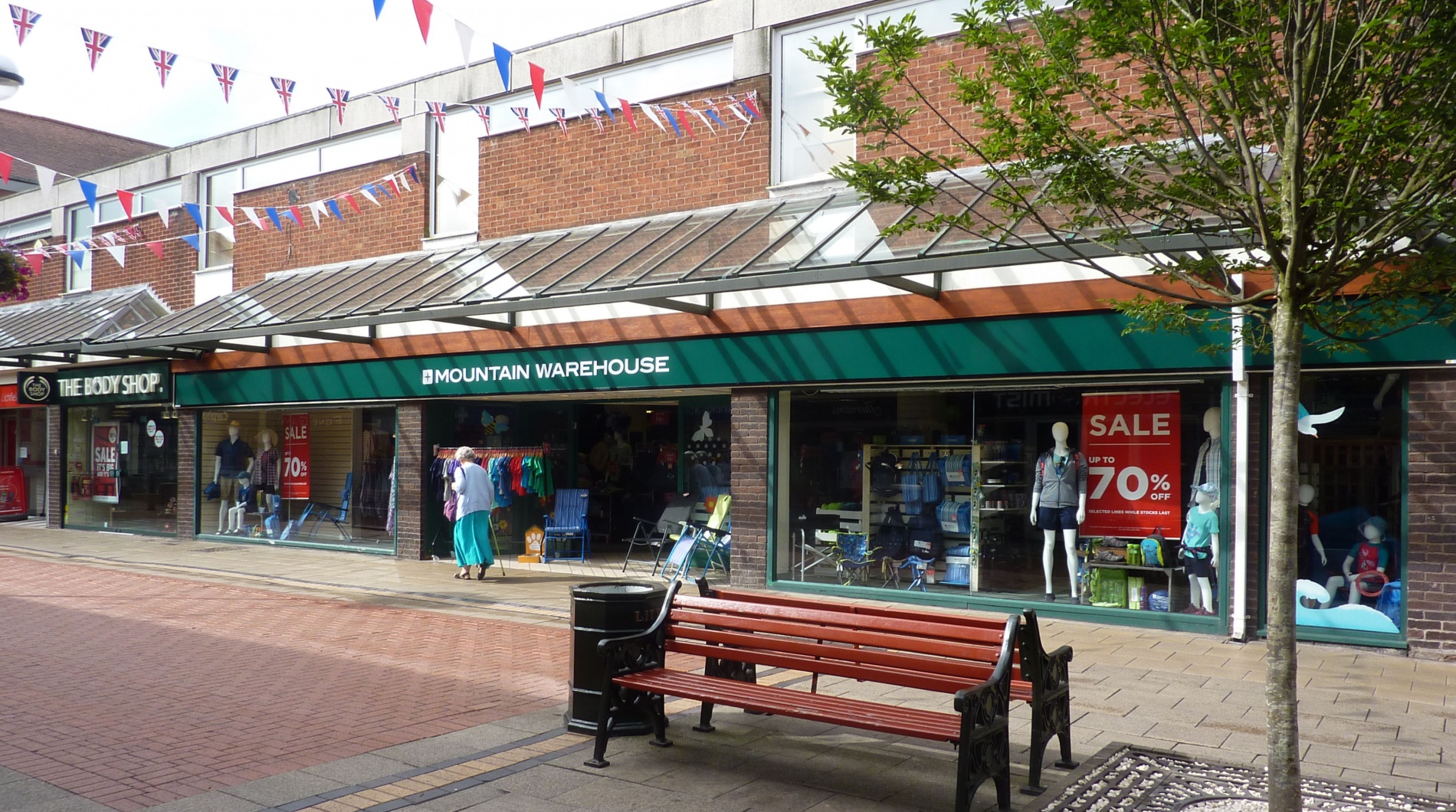 5 Mountain Warehouse